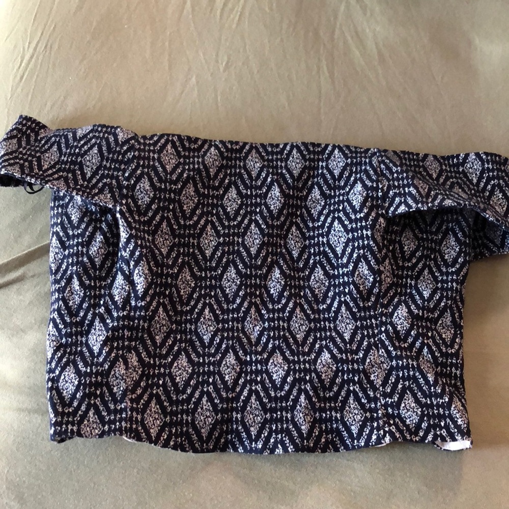 Cute sleeveless crop top